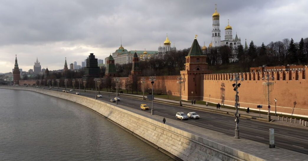 Стіни Кремля