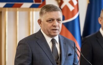 Роберт Фіцо