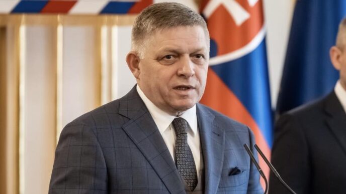 Роберт Фіцо