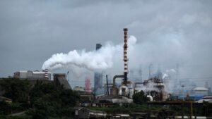 Нафтопереробний завод в Індії