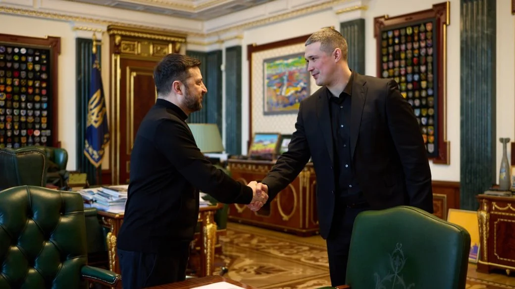 Зеленський доручив Федорову терміново розібратися з "бусифікацією": що це означає для армії 33