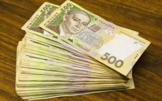 Купівля долара, депозит чи ОВДП - куди вкласти гроші в Україні в 2026 році