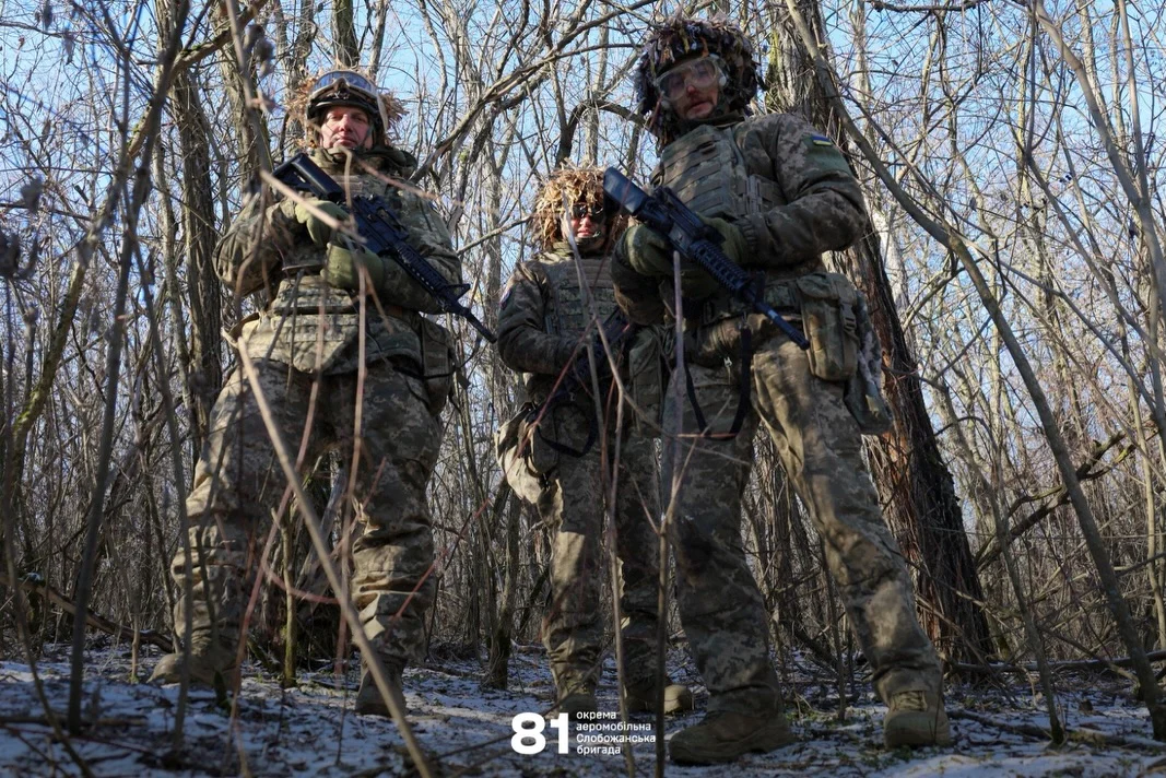 «Голі, босі, простоволосі»: на Слов’янському напрямку росіяни кишать одноразовими піхотинцями та дронами 17