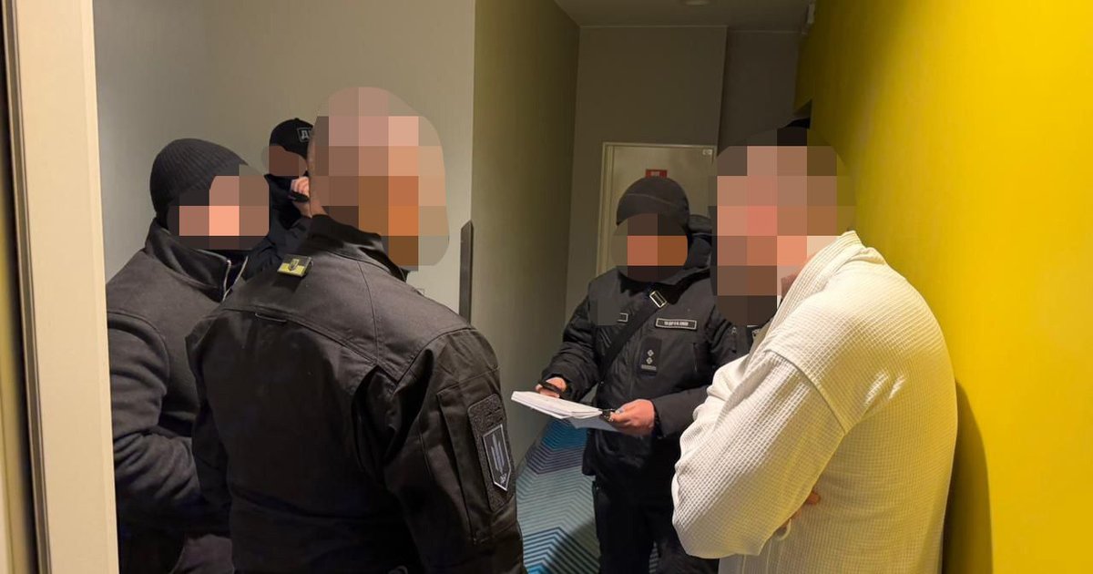 Офіцер ТЦК Київщини бив мобілізованих ногами та знімав це на відео – загрожує до 12 років тюрми 13
