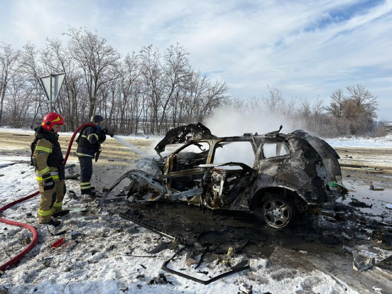 Удар по авто медиків поблизу Борщівки 