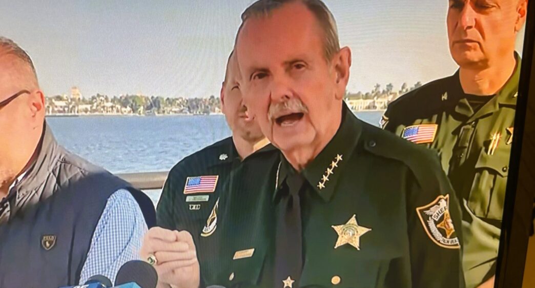 Чоловік з дробовиком і бензином загинув під час штурму Мар-а-Лаго - резиденції Трампа