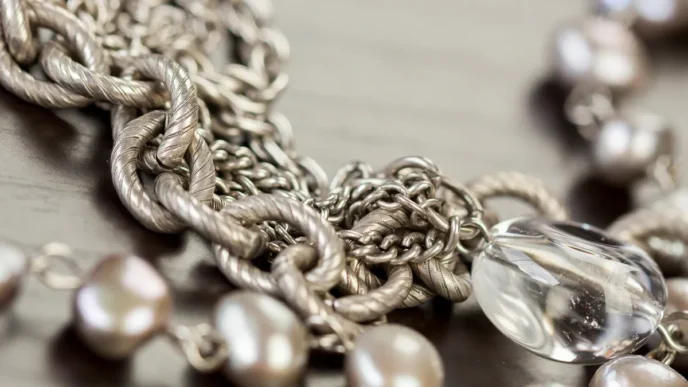 Чим почистити срібло в домашніх умовах