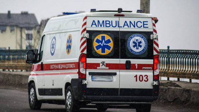 Якщо не працює 101, 102, 103, 104: як дзвонити в швидку, в поліцію і рятувальникам