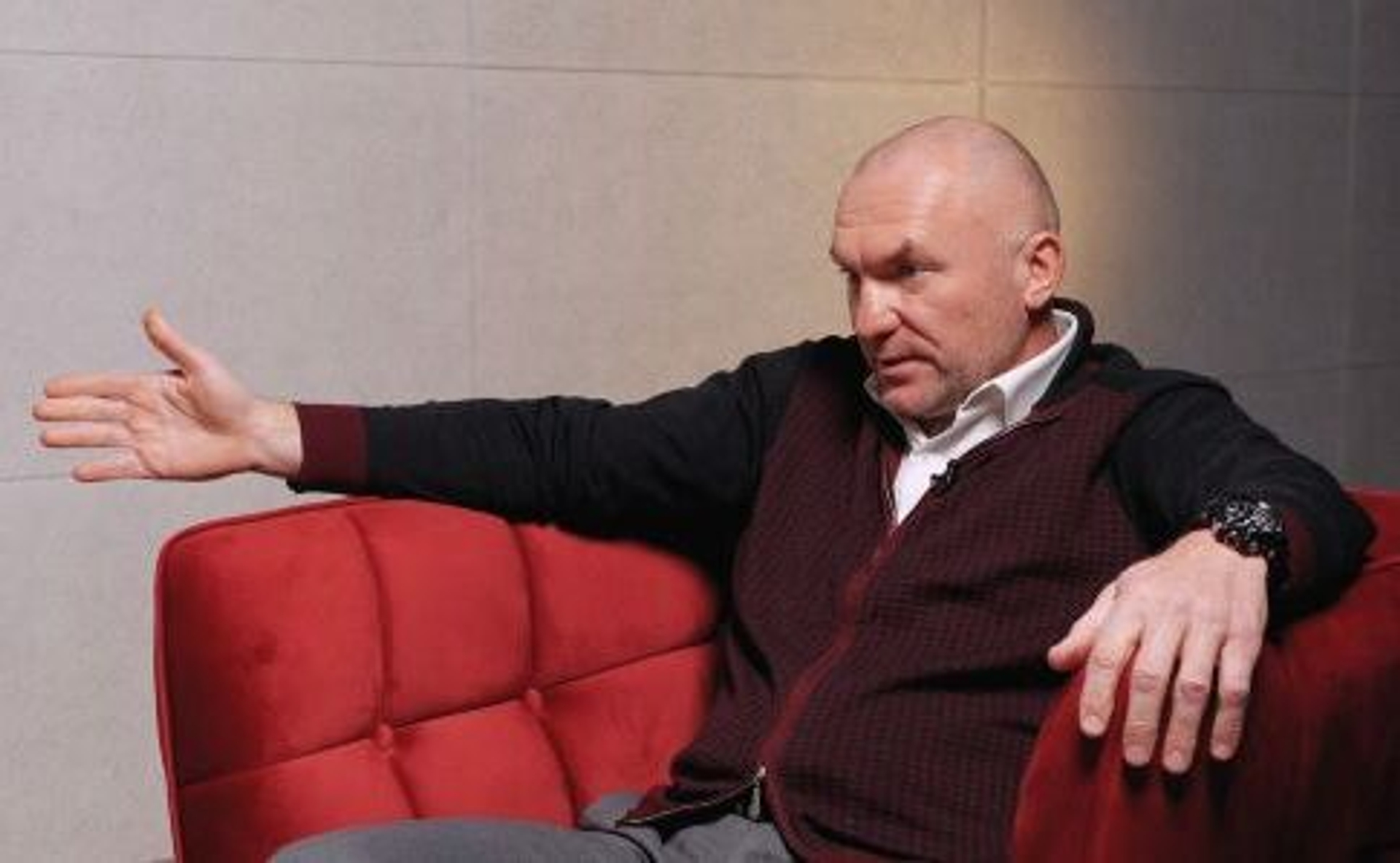 Бізнесмен Ігор Мазепа збив пішохода насмерть: деталі смертельної аварії на Житомирщині 99