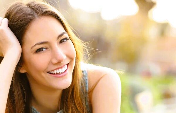 Найкращі короткі сучасні компліменти дівчині, жінці