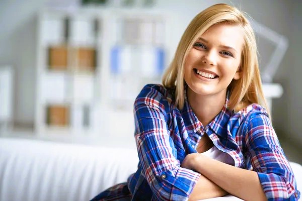 Найкращі короткі сучасні компліменти дівчині, жінці Найкращі короткі сучасні компліменти дівчині, жінці