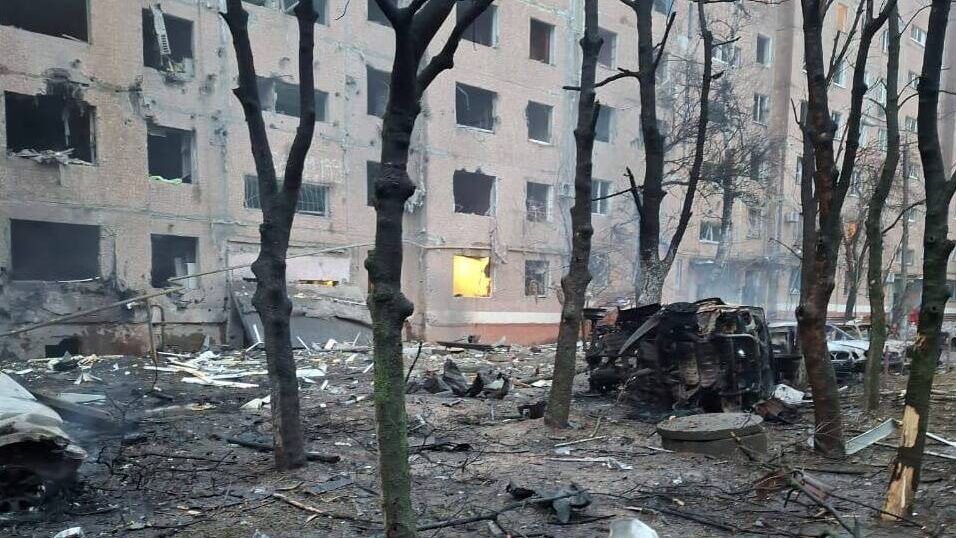 Російські війська вдарили по спальному району Краматорська: 1 загиблий, 2 поранених, 7 будинків пошкоджено 3