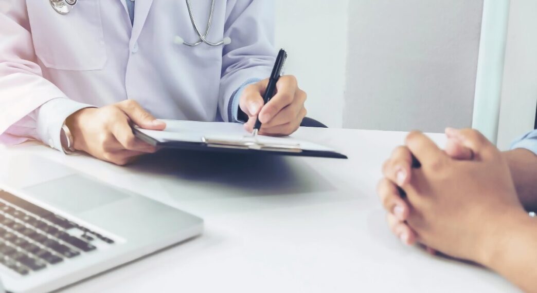 виплачується лікарняний