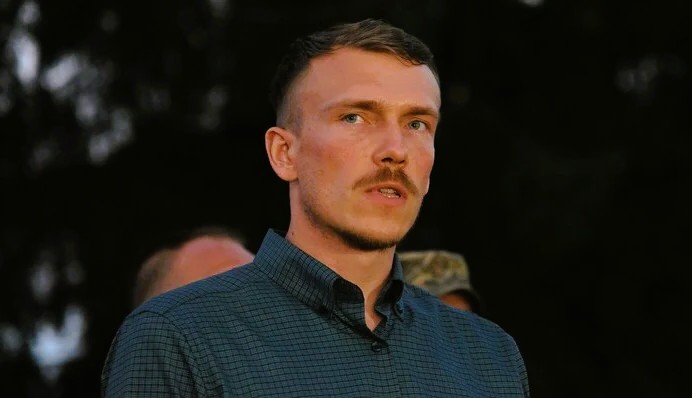 Зеленський присвоїв бригадного генерала командиру Азова Денису Прокопенку Редісу