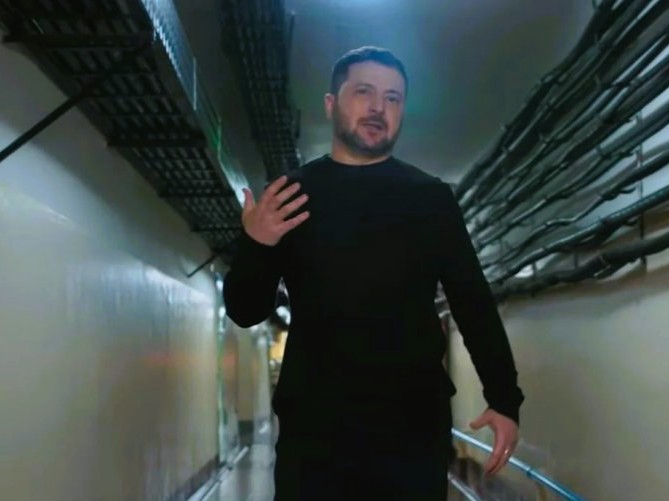 Зеленський вперше показав секретний бункер на Банковій де ховався Президент 2 роки