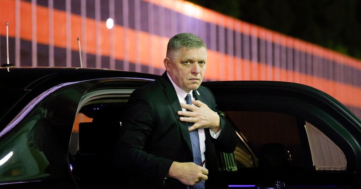 Фіцо загрожує блокуванням 20‑го пакету санкцій ЄС проти Росії через «Дружбу» 69