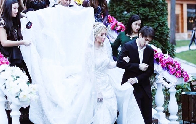 Айна Джабраїлова біографія