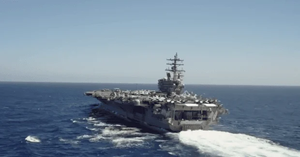 USS Gerald R. Ford вперше пройшов Суецький канал і зайняв позиції в Червоному морі під час напруження з Іраном 399