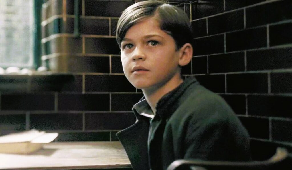 Гіро Файнс-Тіффін біографія Гіро Файнс-Тіффін біографія