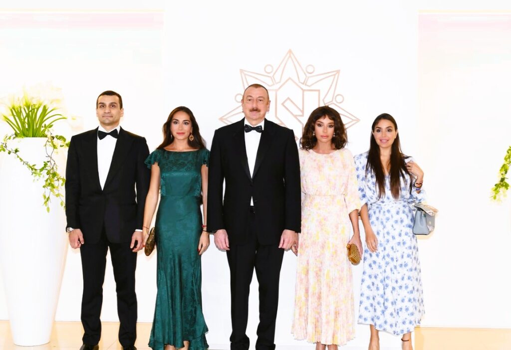 Ільхам Алієв біографія