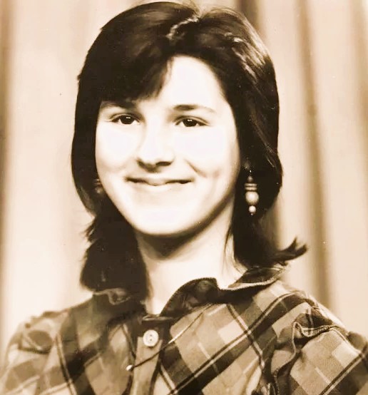 Маша Єфросиніна біографія