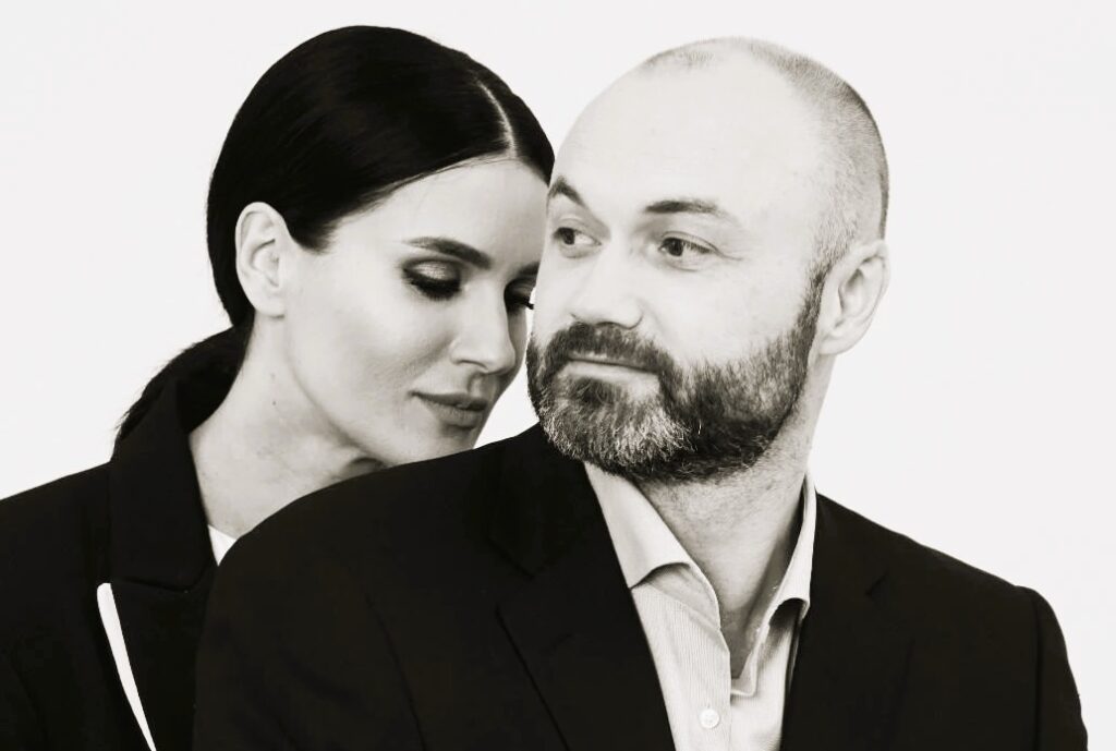 Маша Єфросиніна біографія