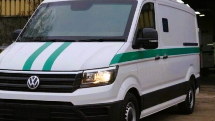 Угорщина захопила 80 млн доларів і 7 українців