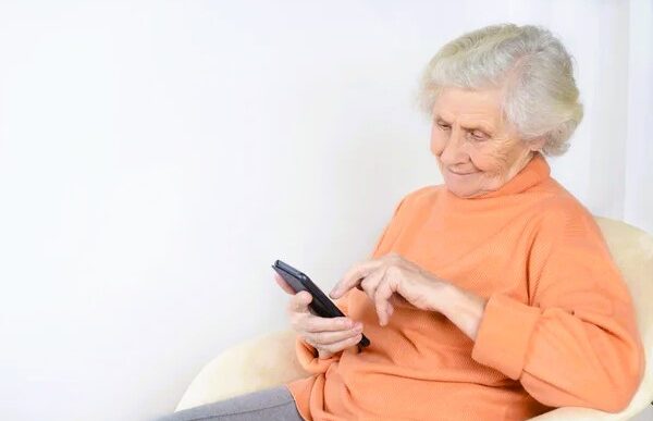 В особистому кабінеті на portal.pfu.gov.ua або в офіційному мобільному застосунку Пенсійного фонду України