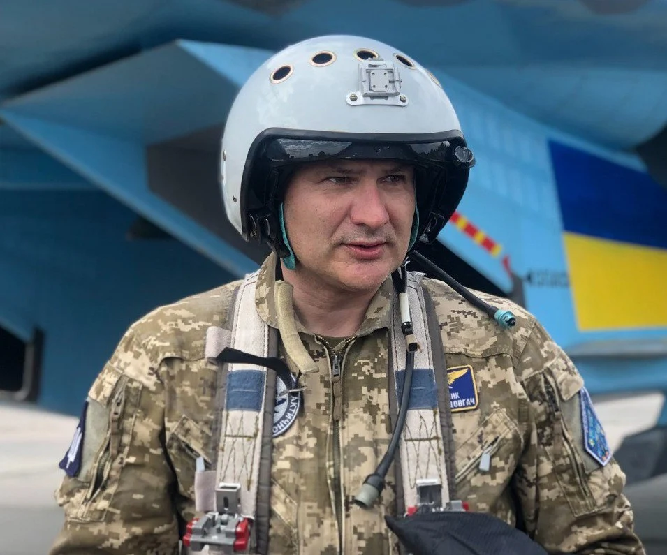Загинув Герой України командир авіаційної бригади Олександр Довгач поліг на Сході