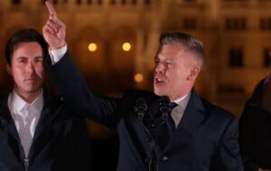 Петер Мадяр вимагає відставки президента Угорщини та планує посилення НАТО 9