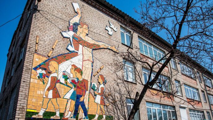 Мілітаризація молоді в окупованому Маріуполі: підготовка до служби в російській армії 7