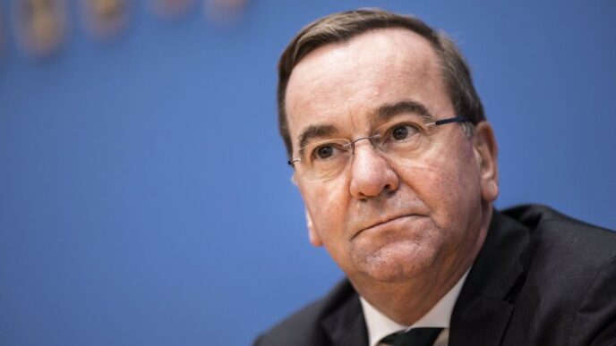 Німецький міністр: США не залишають НАТО поки 15