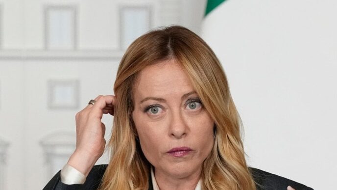 Італійська прем’єрка Джорджія Мелоні відповіла російському пропагандисту Володимиру Соловйову 11