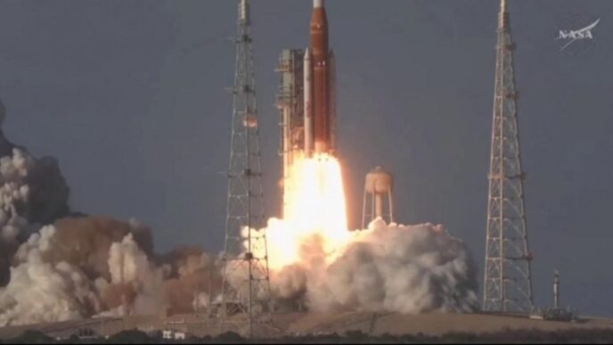 NASA запустила історичну місію Artemis II на Місяць 25