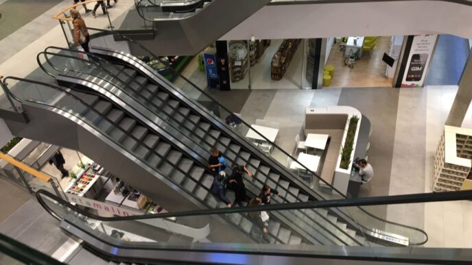 Торгові центри Києва: змінений графік роботи 12 квітня 2026 під час Великодня 7