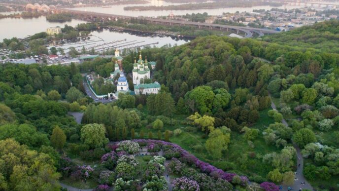 Прогноз погоди в Києві на 29 квітня: заморозки та можливий мокрий сніг 15