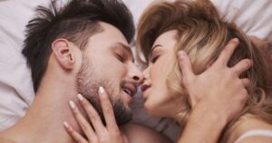 Три рекомендації лікарки: що слід уникати перед сексом 29