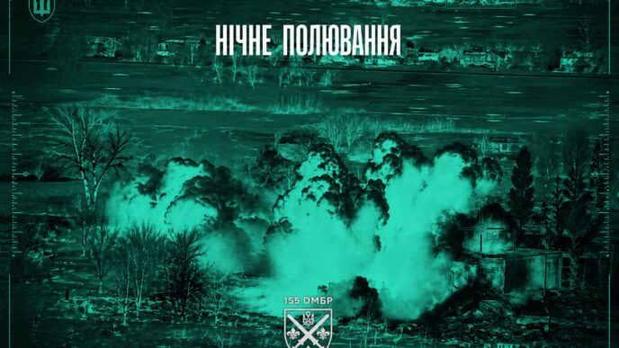 Пілоти FPV-дронів 155 ОМБР знищують техніку РФ вночі на Покровському напрямку 11