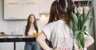 День матері 2026 р.: дата в Україні та традиції світу 5