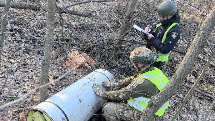 У Києві виявлено бойову частину російської ракети «Іскандер» – поліція оголосила підрив 23