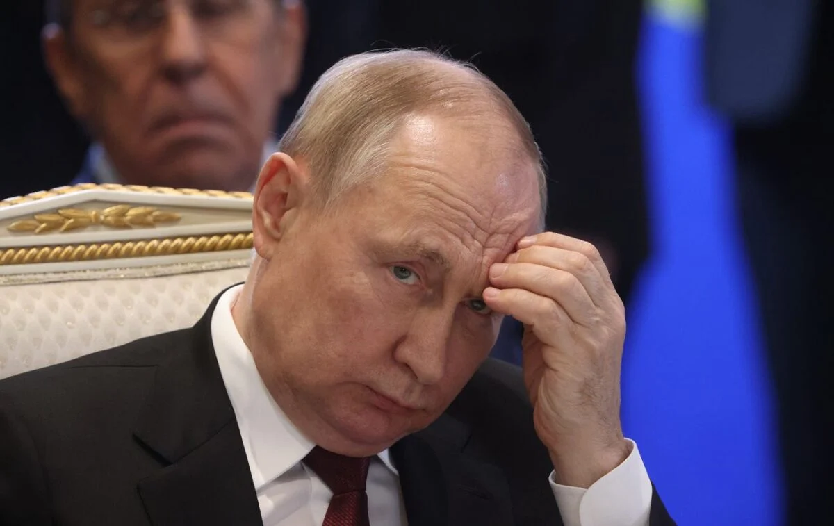12‑годинний робочий день у Росії: олігархи пропонують скоротити трудові права заради війни 181