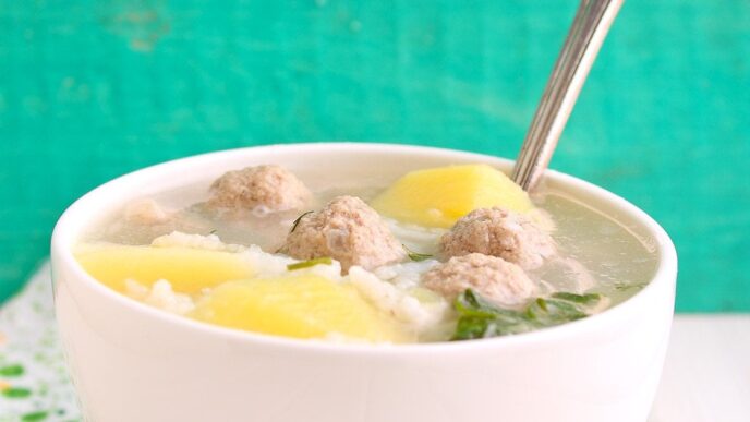 Рецепт здорового супу з рибними фрикадельками і рисом 19