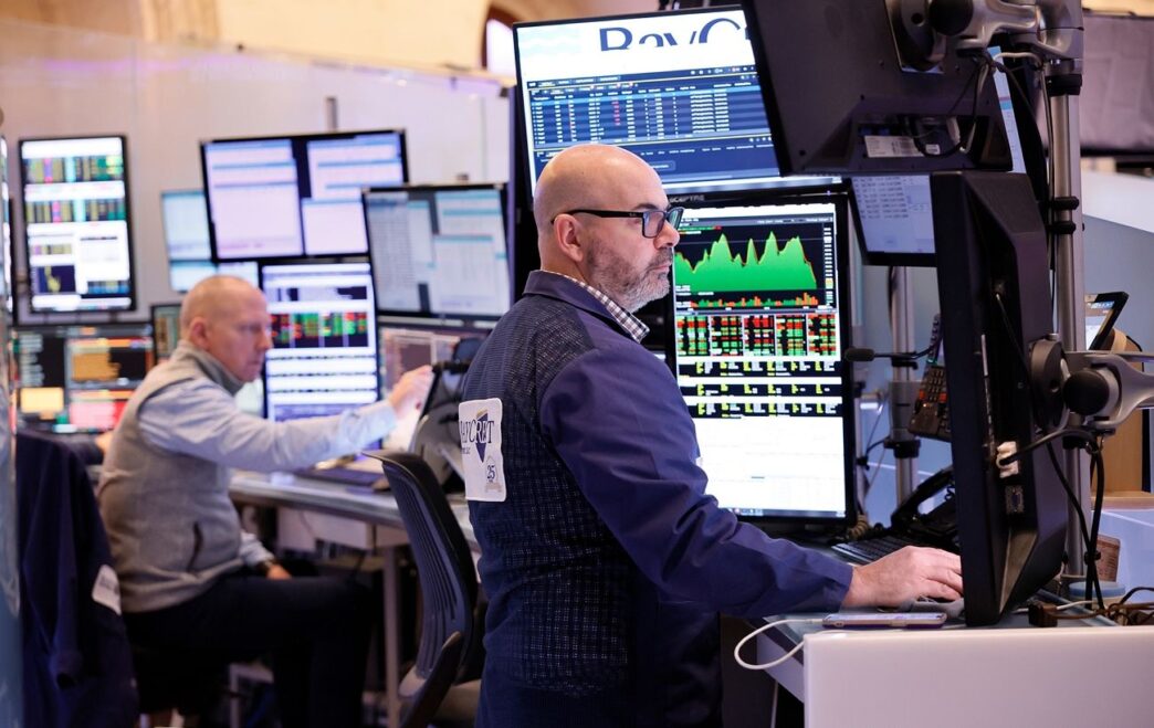 Форинт підскочив, інвестори чекають мільярди від ЄС 3