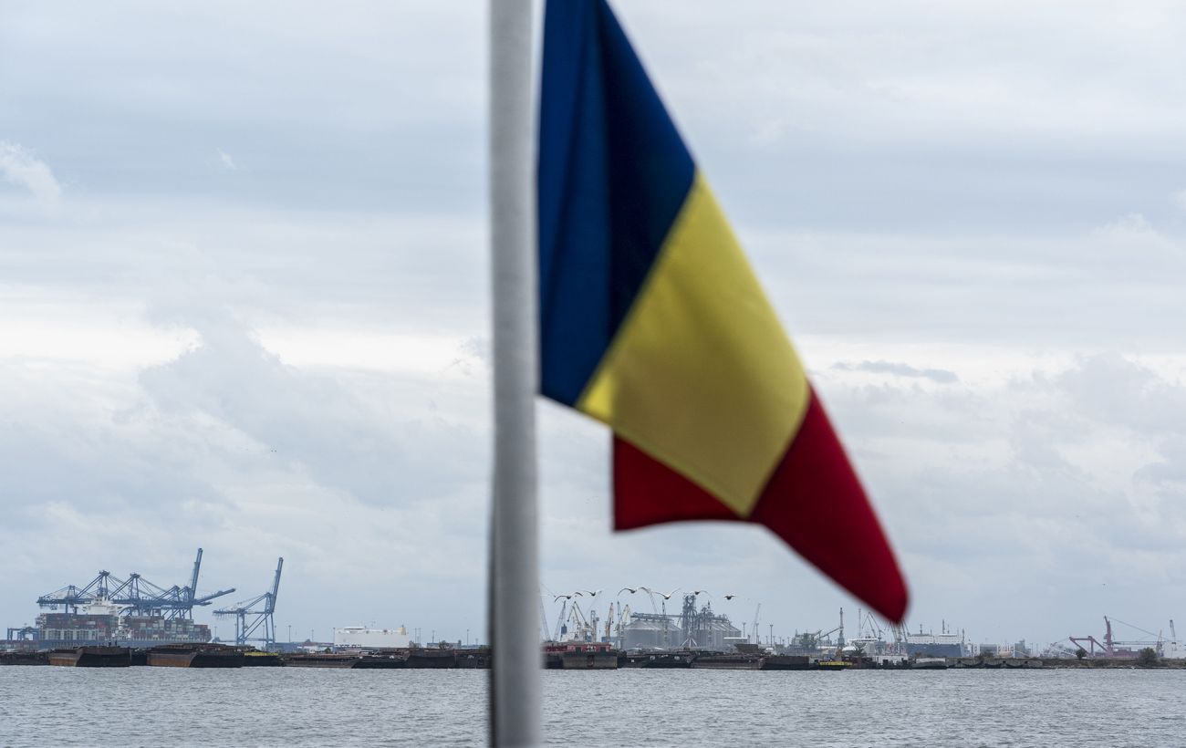 У Румунії виявлено уламки дронів після російської атаки на Україну: пошкоджено електростійку та прибудову 9