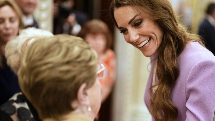 Принцеса Уельська Кейт отримала травму пальця під час святкування 100‑річчя Єлизавети II 21