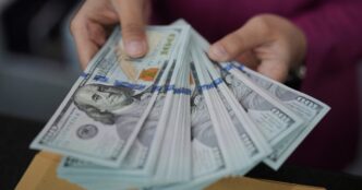 Курс валют на неділю 12 квітня 2026 р.: долар, євро, польський злотий 5