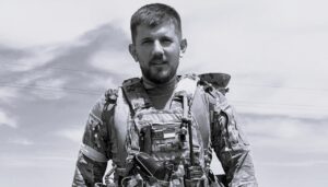 Хто такий Павло Петриченко