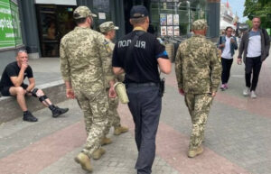 Мобілізація по-новому: Нацполіція почне відкривати кримінальні справи проти тих, хто «у розшуку», затримувати і доставляти їх до ТЦК 31