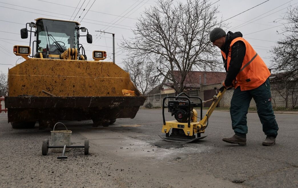 Уряд обіцяє: «В Україні до травня відремонтують всі основні дороги»— Свириденко 3