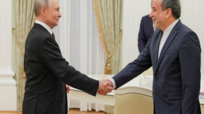 Іранський міністр закордонних справ Аббас Аракчі відвідає Путіна для обговорення переговорів зі США 11
